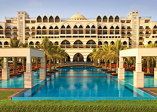 Image with missing alt attribute found on arttour.ru