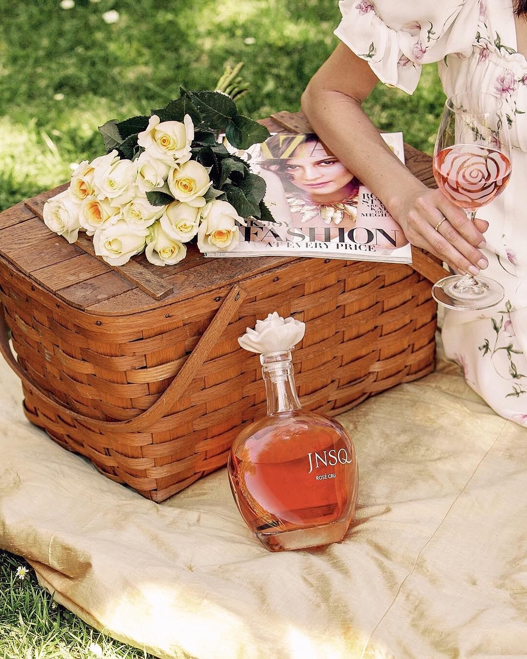 Image with missing alt attribute found on jnsq.com