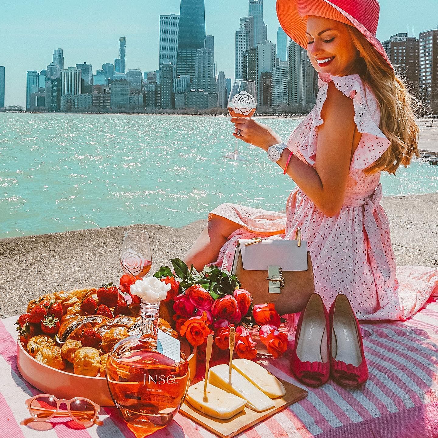 Image with missing alt attribute found on jnsq.com