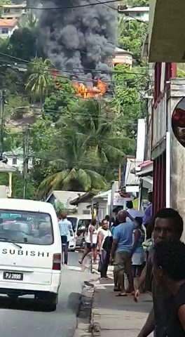 Image with missing alt attribute found on loopslu.com