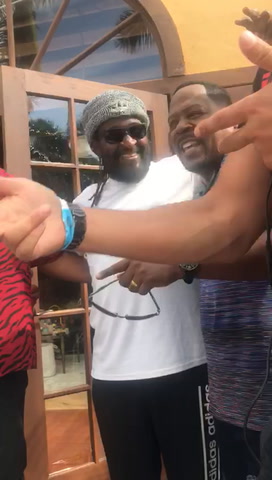 Image with missing alt attribute found on loopslu.com