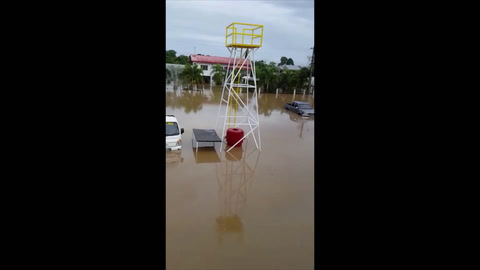 Image with missing alt attribute found on looptt.com