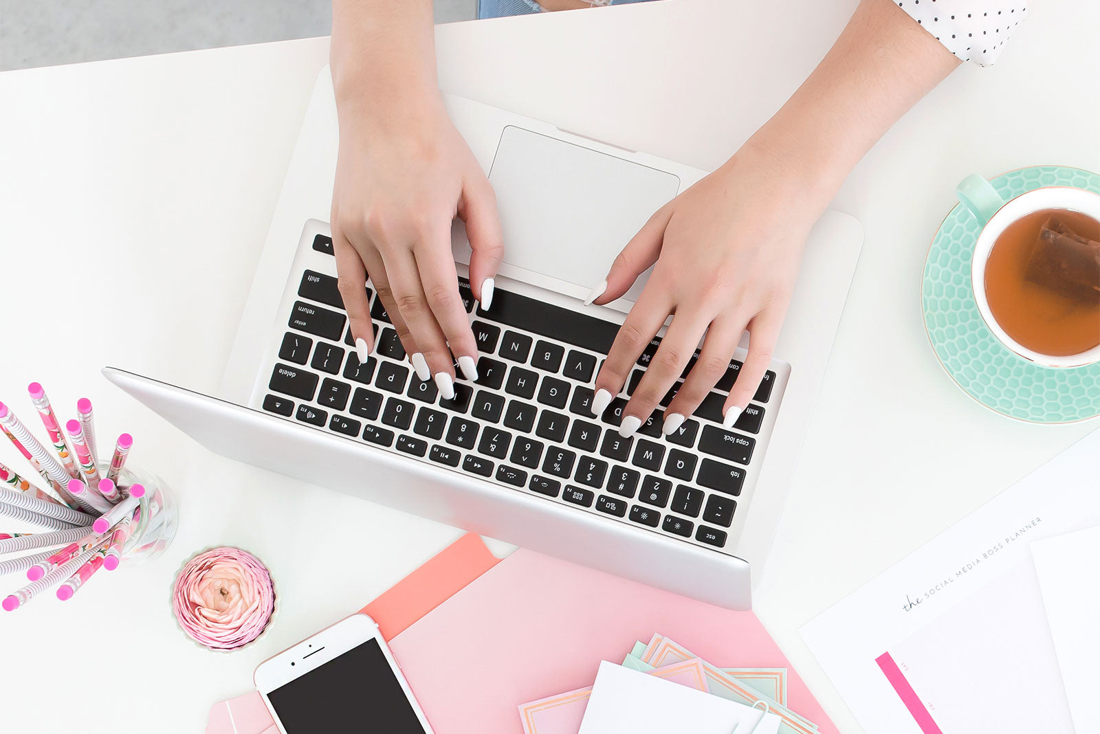 Image with missing alt attribute found on barndoorboutiquetn.com