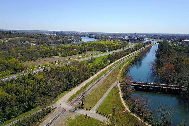 Image with missing alt attribute found on traillink.com