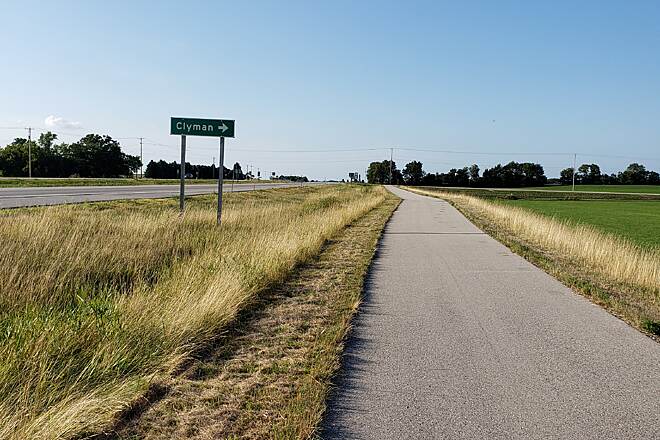 Image with missing alt attribute found on traillink.com