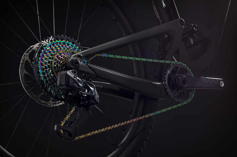 Image with missing alt attribute found on competitivecyclist.com