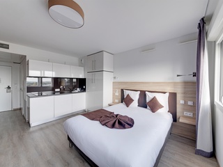 Image with missing alt attribute found on efficity.com