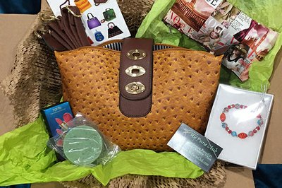 Image with missing alt attribute found on cratejoy.com