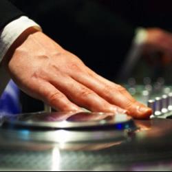 Image with missing alt attribute found on thebash.com