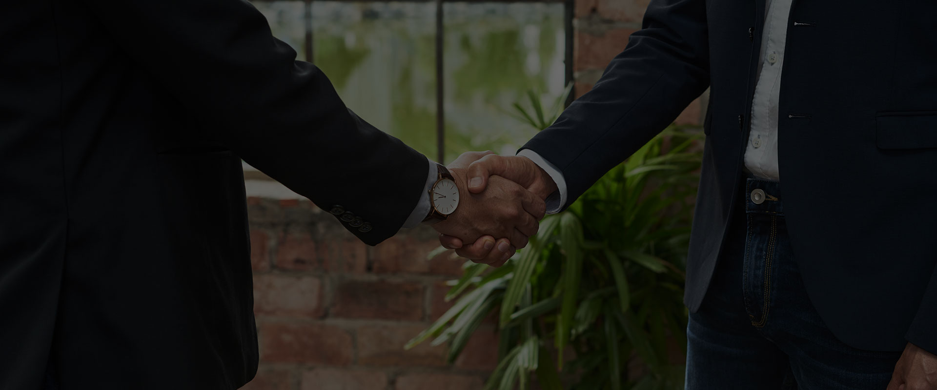 Image with missing alt attribute found on enroute.com.bd