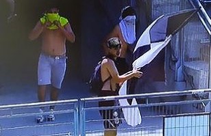 Barristas de la Garra Blanca invadieron estadio de La Florida obligando a suspender partido de Calera e Iquique