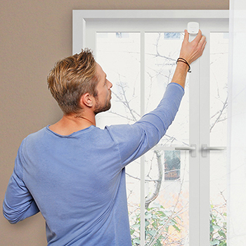 Image with missing alt attribute found on gigaset.com