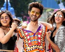 Pati Patni Aur Woh review