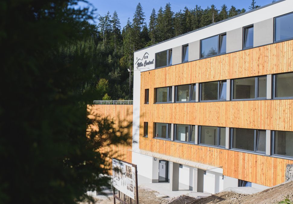 Villa Central v Jansk&yacute;ch L&aacute;zn&iacute;ch nab&iacute;z&iacute; komfort př&iacute;mo u lanovky