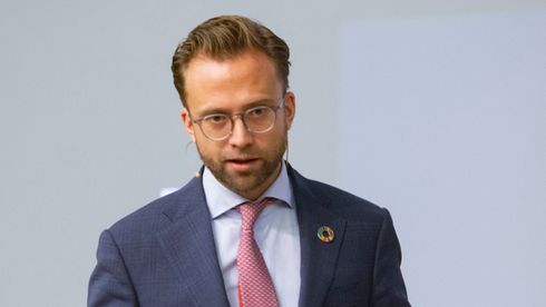 Astrup: Ny stortingsmelding skal gi økt konkurranse i fibermarkedet