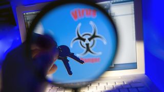 Konseptbilde av virusutbrudd og nøkler.