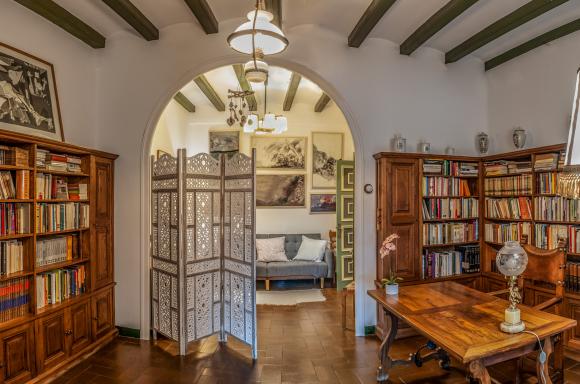 Image with missing alt attribute found on escapadarural.com