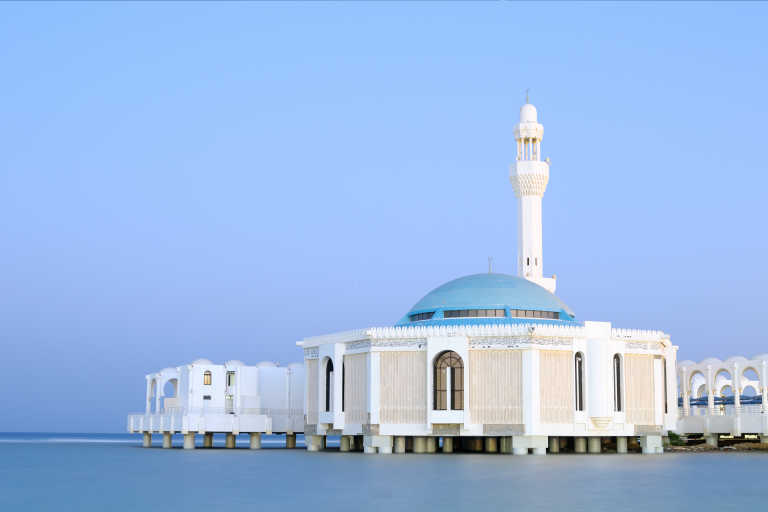 Image with missing alt attribute found on vayama.com