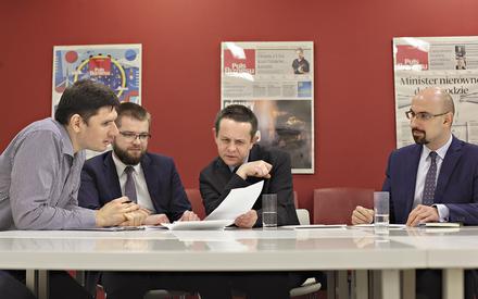 Image with missing alt attribute found on pb.pl