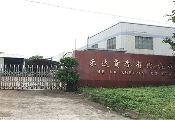 Image with missing alt attribute found on hedarack.com