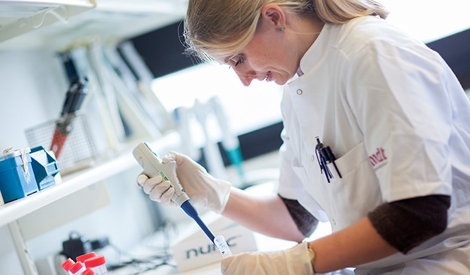 Image with missing alt attribute found on au.dk