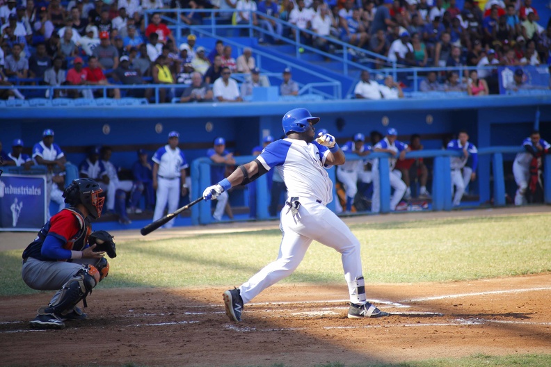 Image with missing alt attribute found on ain.cu