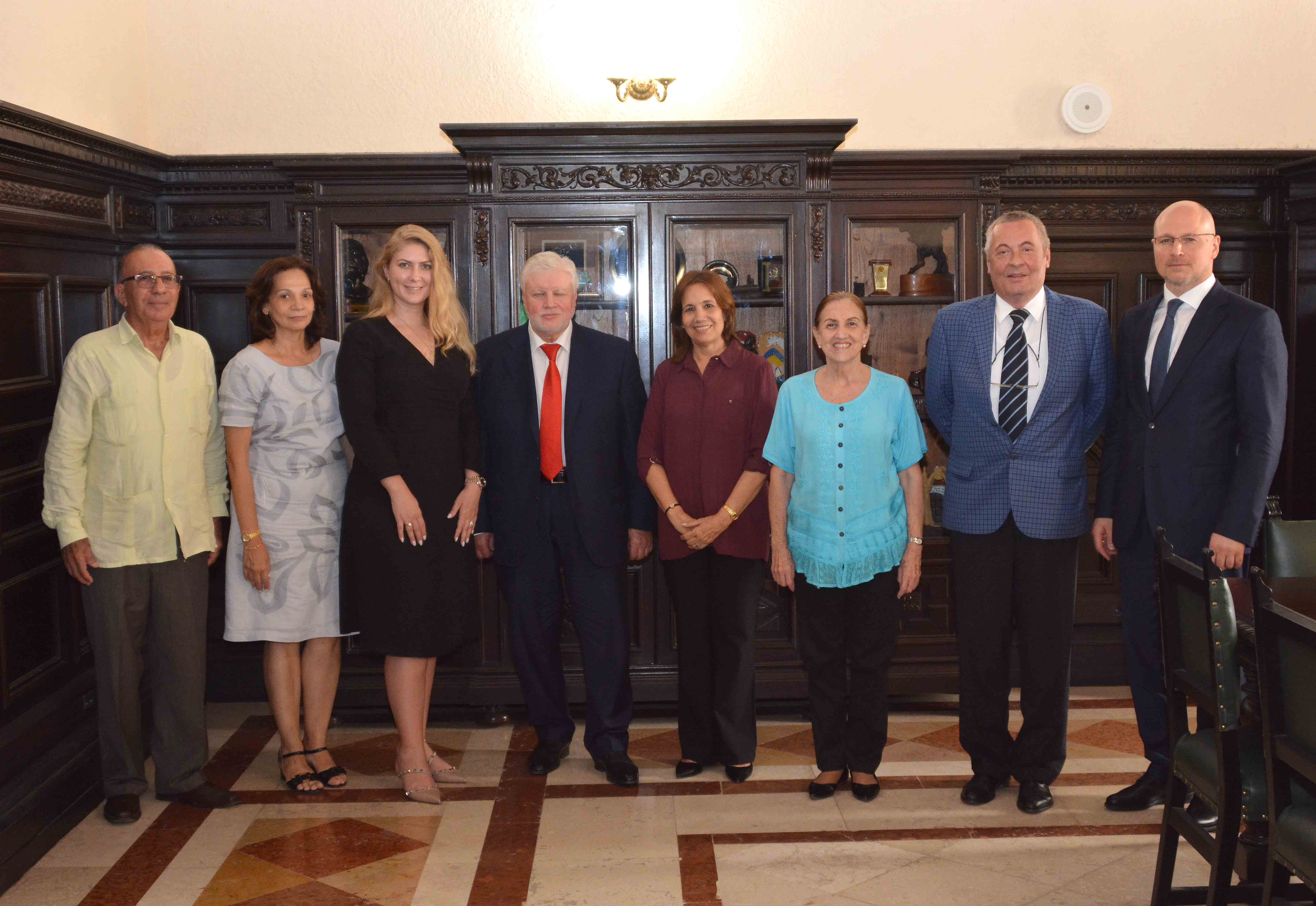 Image with missing alt attribute found on ain.cu