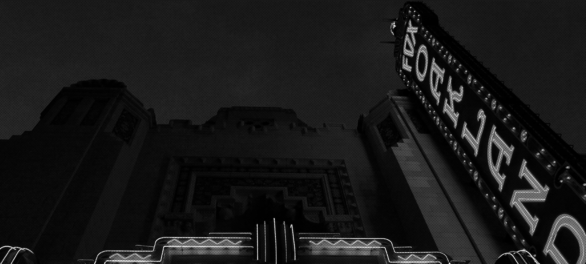 Image with missing alt attribute found on thefoxoakland.com