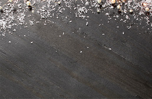 Image with missing alt attribute found on zgallerie.com