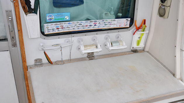 Image with missing alt attribute found on fishtrack.com