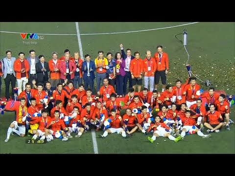 Việt Nam lần đầu ti&ecirc;n v&ocirc; địch b&oacute;ng đ&aacute; nam SEA Games