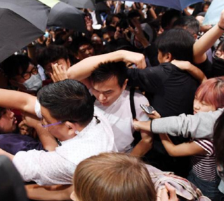 Image with missing alt attribute found on wenweipo.com