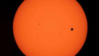 Транзит Меркурия на фоне Солнца