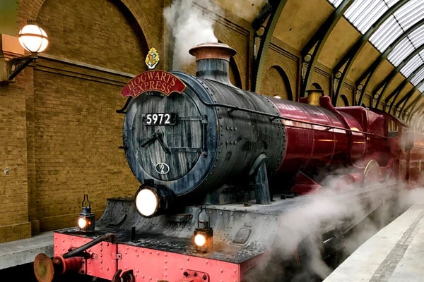 Know How You Can Experience Some Of The World&rsquo;s Most Popular Film & TV Shows.