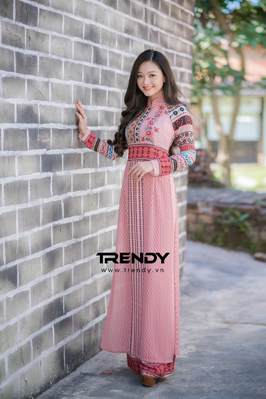 &Aacute;o D&agrave;i Cổ Điển