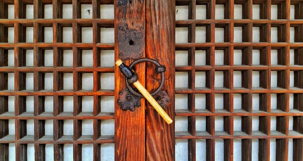 Image with missing alt attribute found on inquiriesjournal.com