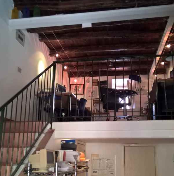 Image with missing alt attribute found on kadmos.com