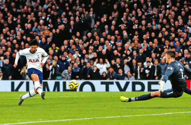 70m 질주 &lsquo;원더골&rsquo; 지축을 뒤흔들다