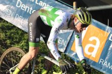 Image with missing alt attribute found on stickybottle.com