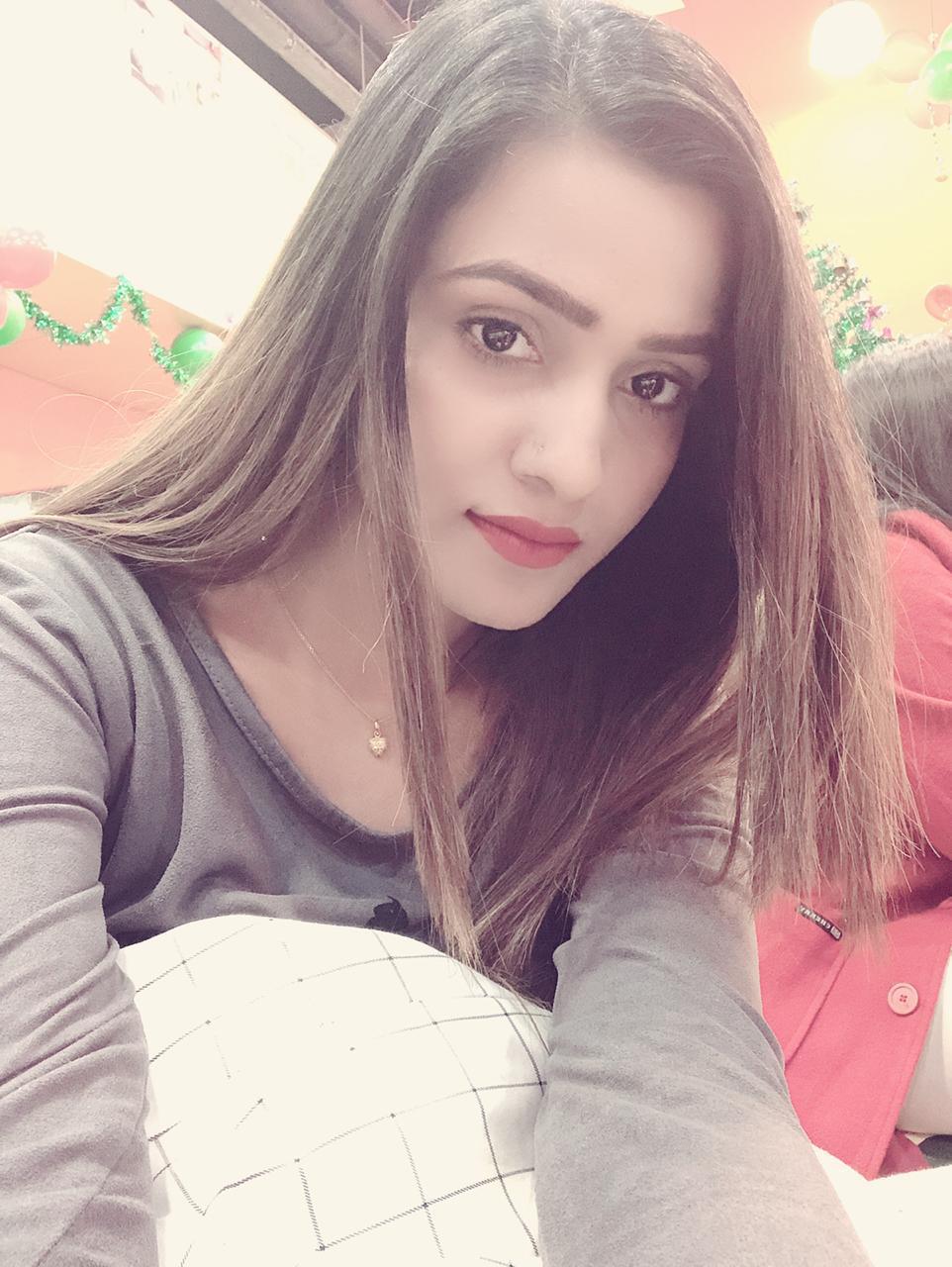 Image with missing alt attribute found on vanishkajain.in