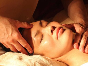 Image with missing alt attribute found on aliveholistichealth.ca