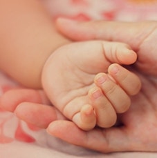 Image with missing alt attribute found on aeroflowbreastpumps.com