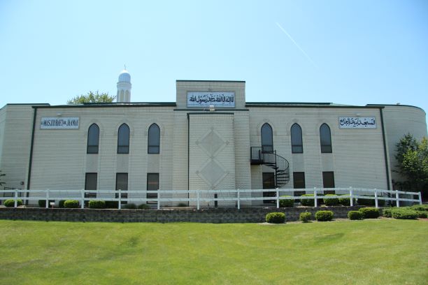 Image with missing alt attribute found on ahmadiyya.us