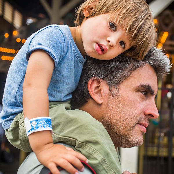 Image with missing alt attribute found on offset.com