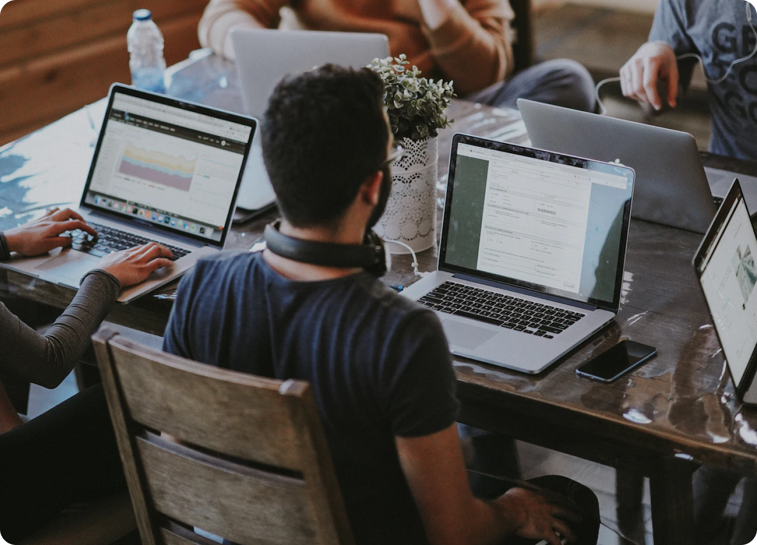 Image with missing alt attribute found on neklo.com