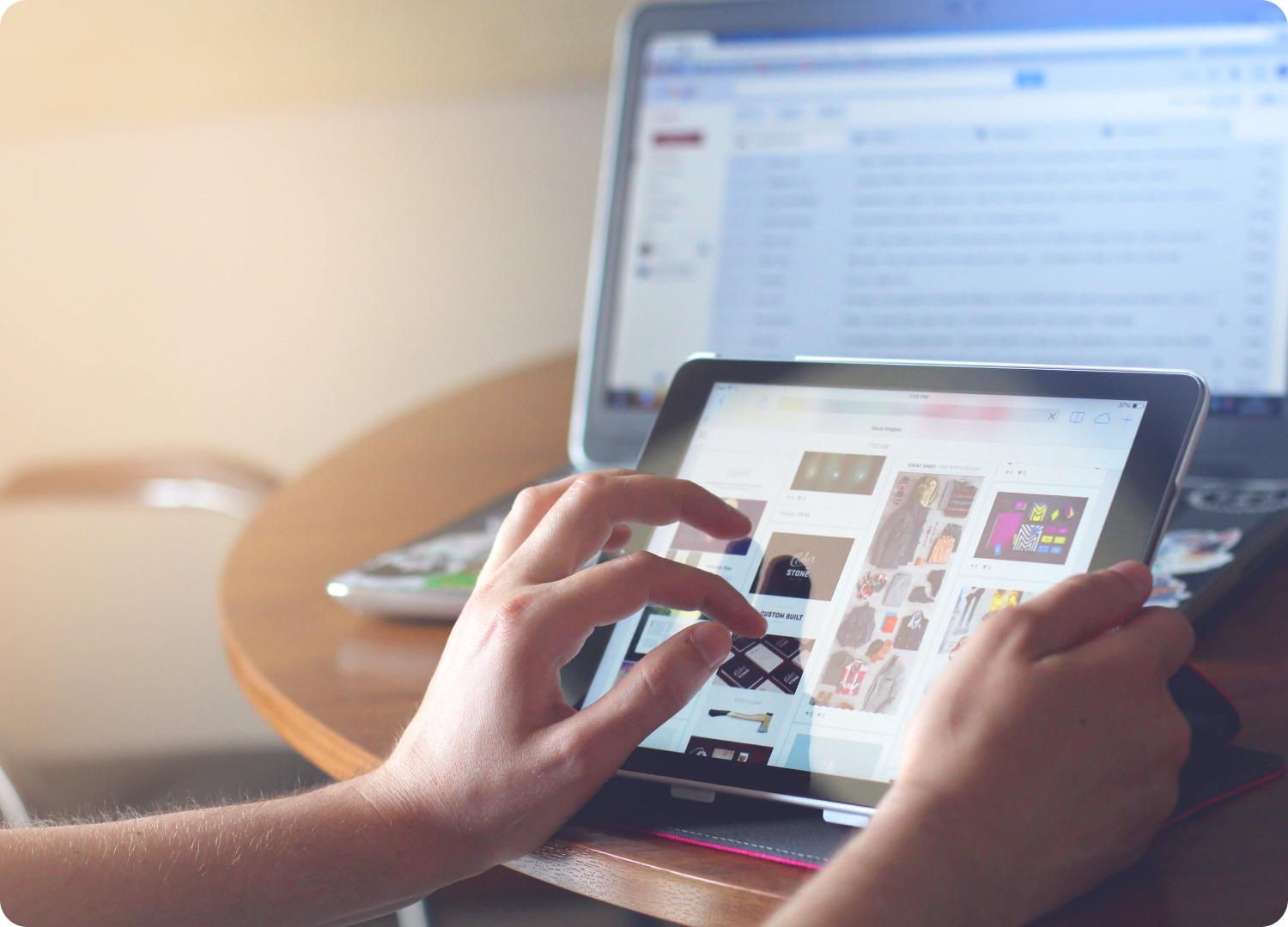 Image with missing alt attribute found on neklo.com