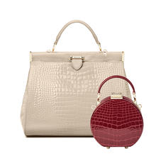 Image with missing alt attribute found on aspinaloflondon.com