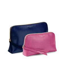 Image with missing alt attribute found on aspinaloflondon.com