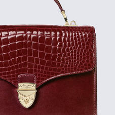 Image with missing alt attribute found on aspinaloflondon.com