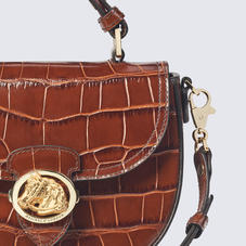 Image with missing alt attribute found on aspinaloflondon.com